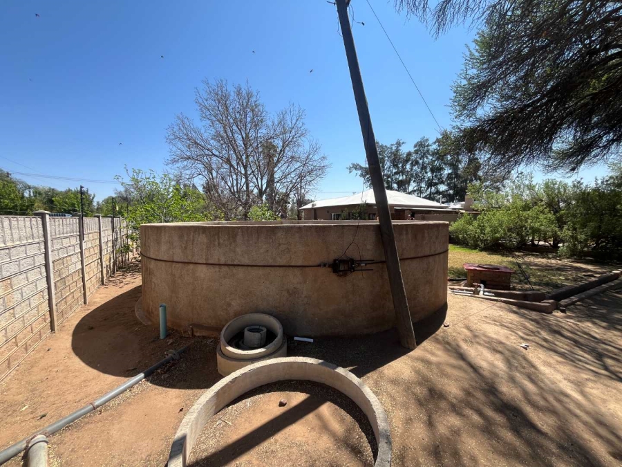 4 Bedroom Property for Sale in Olyfvenhoudtsdrift Northern Cape